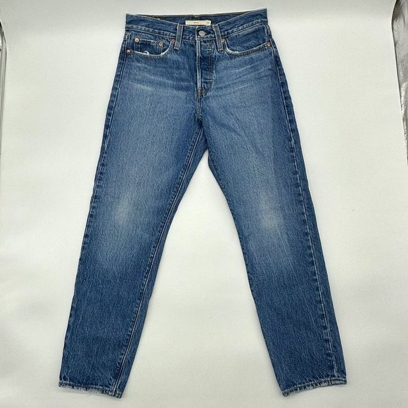 Levi’s Premium Wedgie Women's Size 27 Tapered Leg Button Fly Denim Blue Jeans - Picture 1 of 12